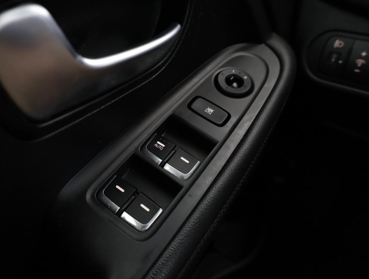 2017 Kia CARENS - 29