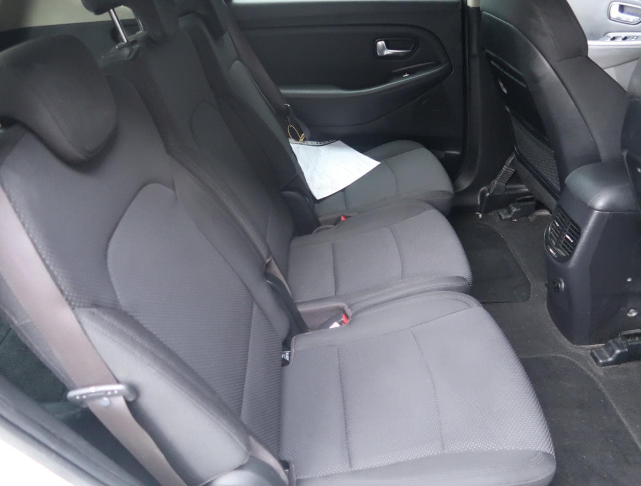2015 Kia CARENS - 16