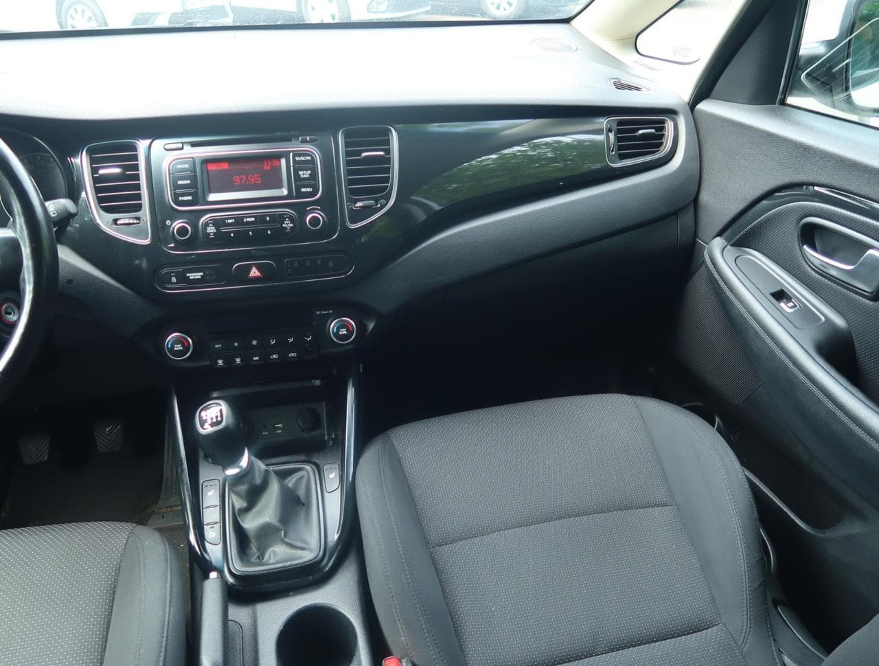 2015 Kia CARENS - 12