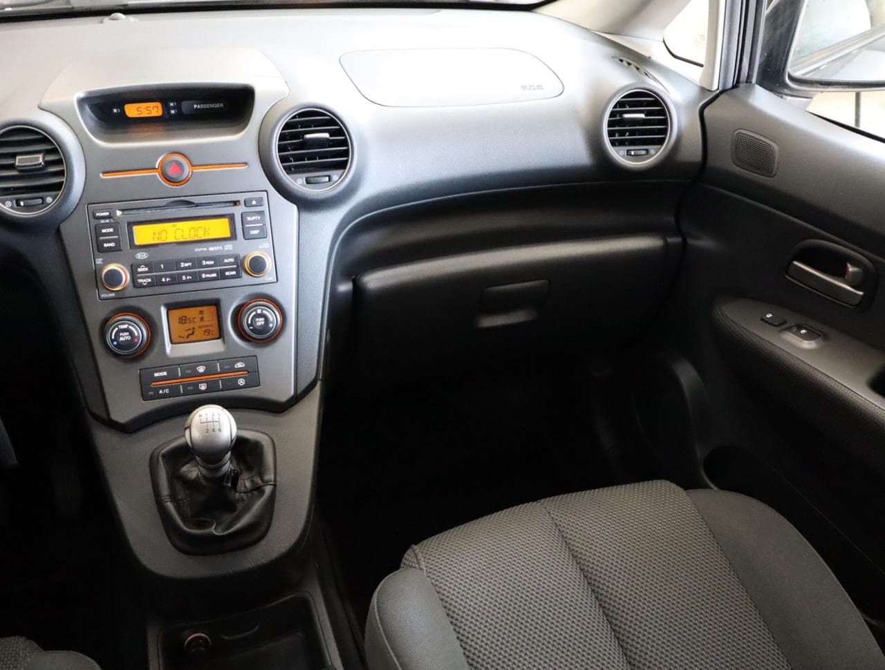 2007 Kia CARENS - 11