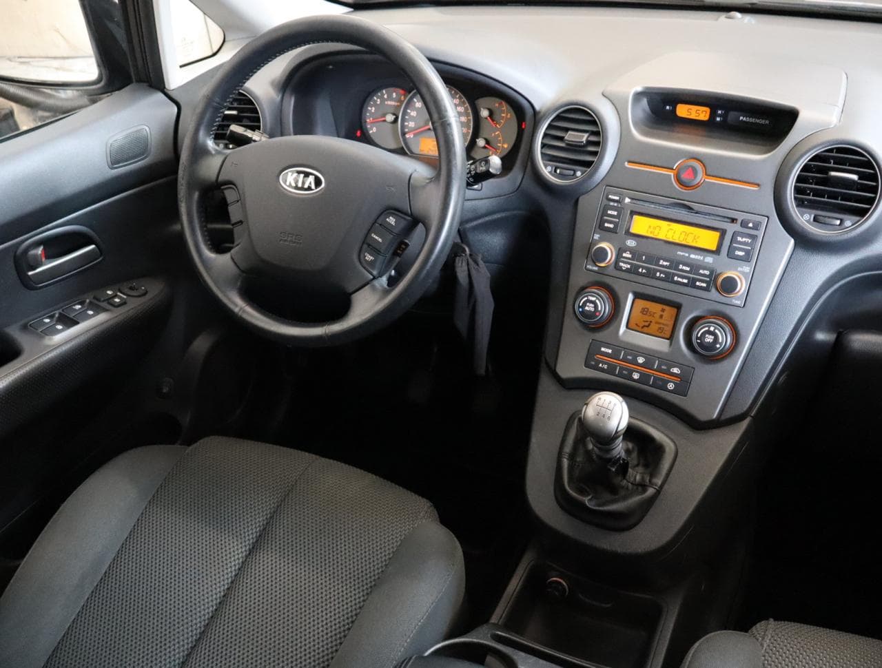 2007 Kia CARENS - 9