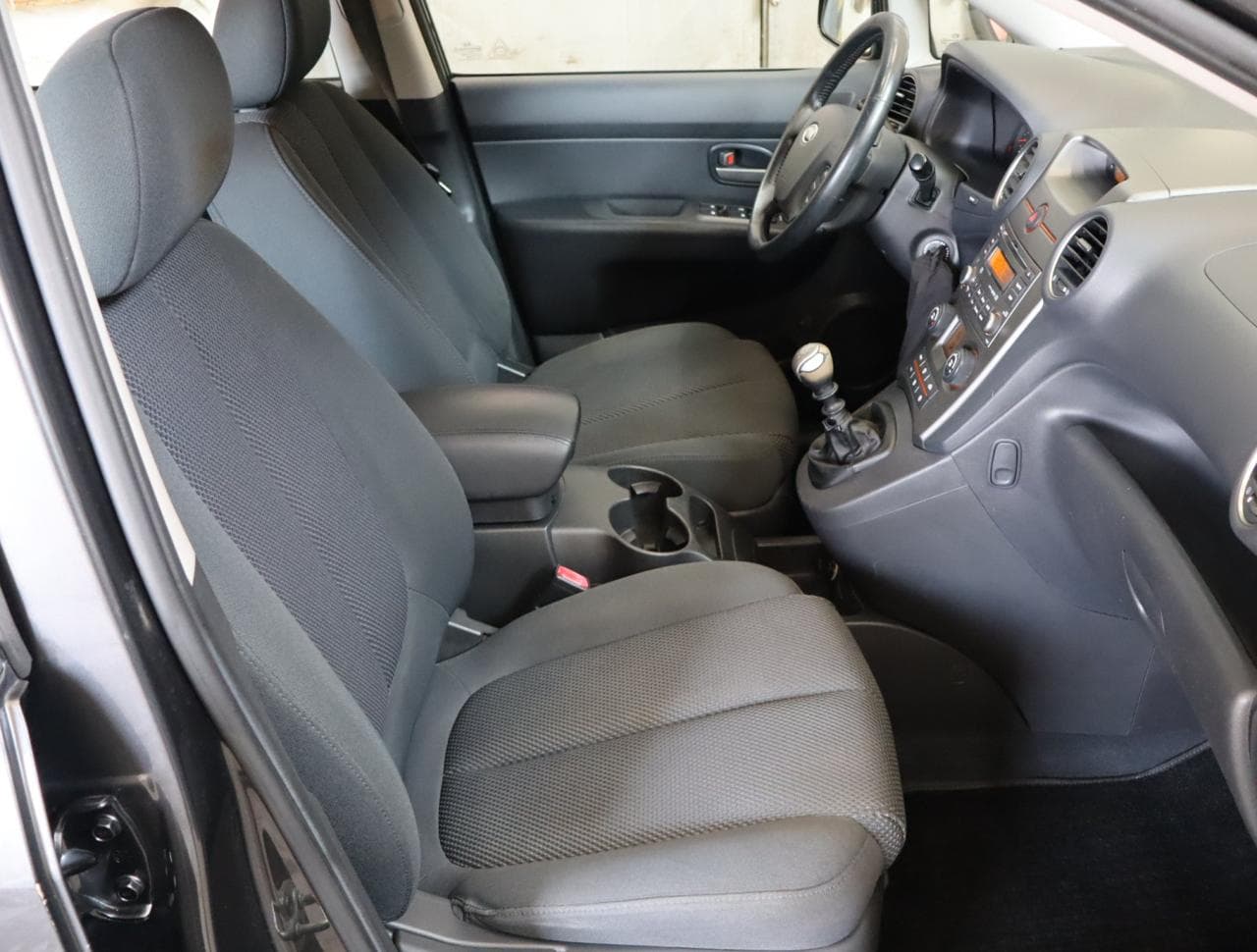 2007 Kia CARENS - 12