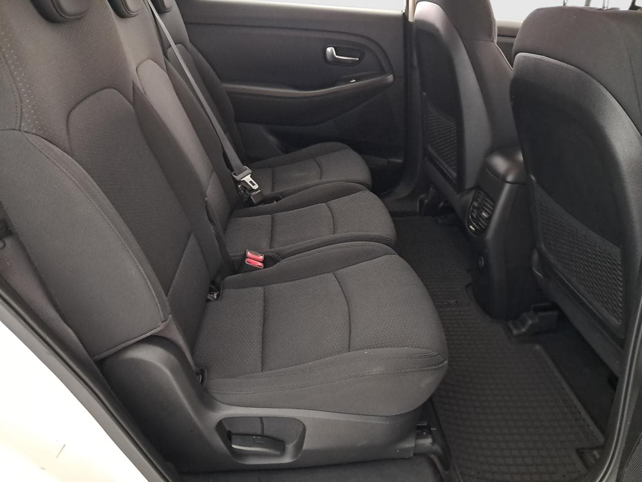 2016 Kia CARENS - 13