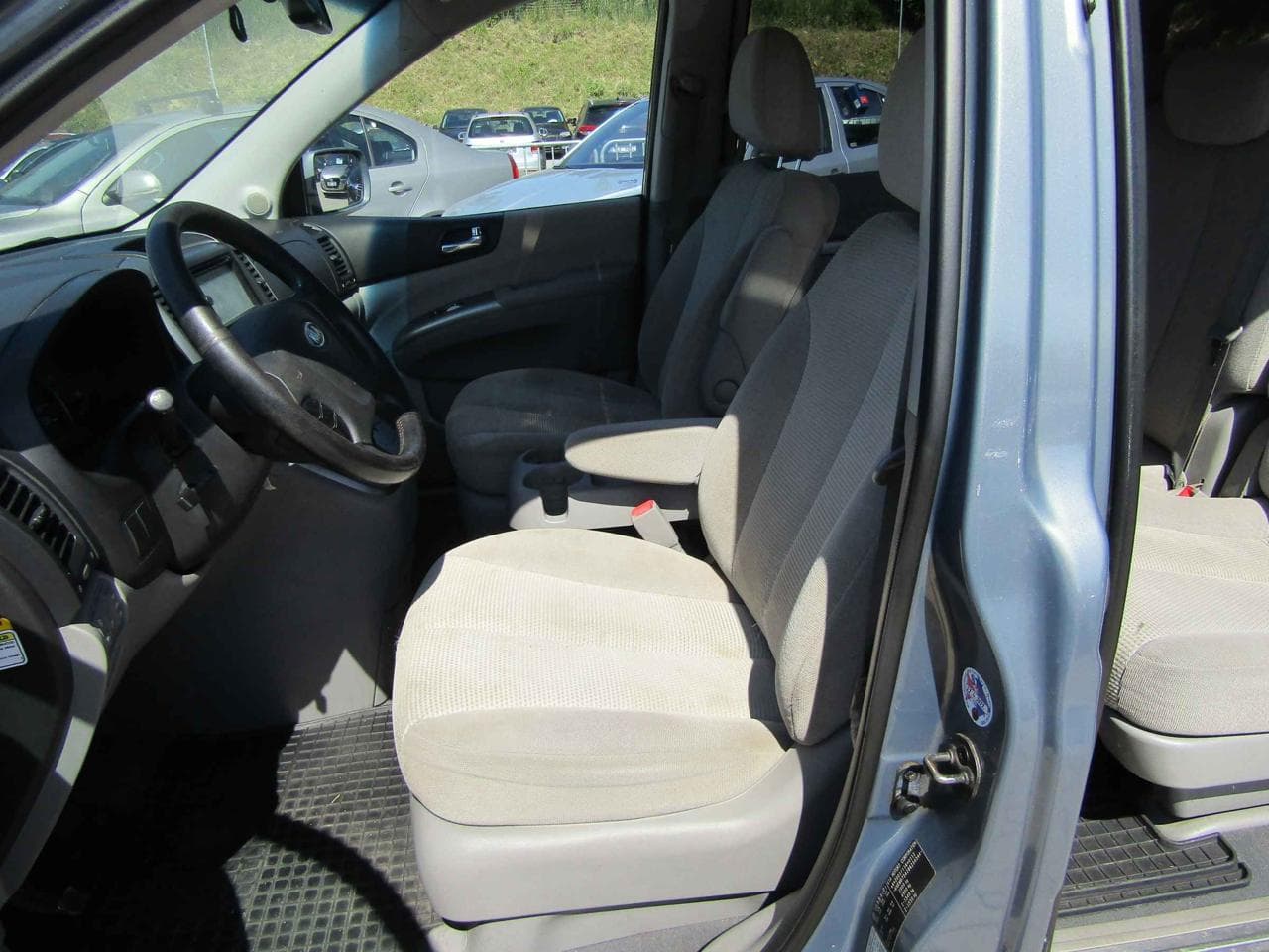 2008 Kia CARNIVAL - 13