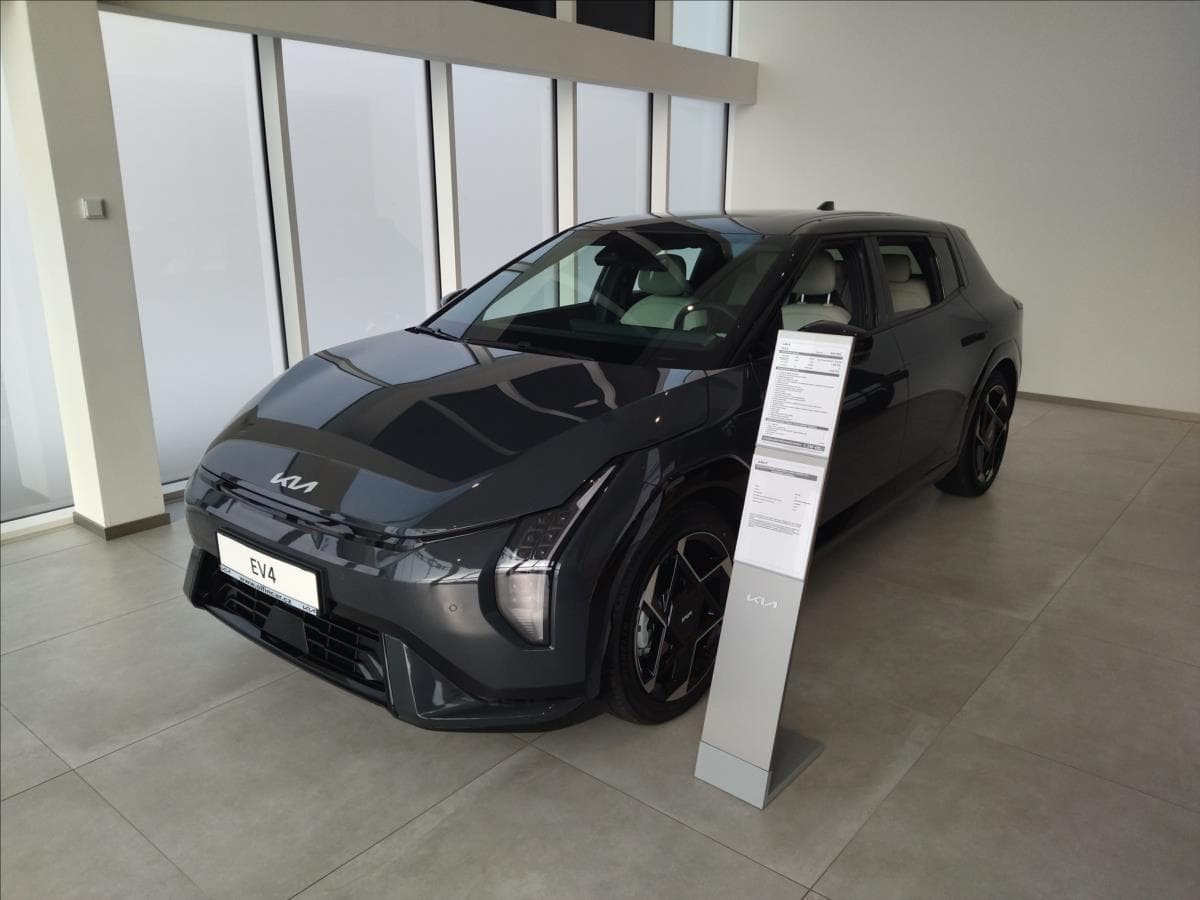Kia EV4 GT-LINE 150 KW + 81,4 kWh hatchback