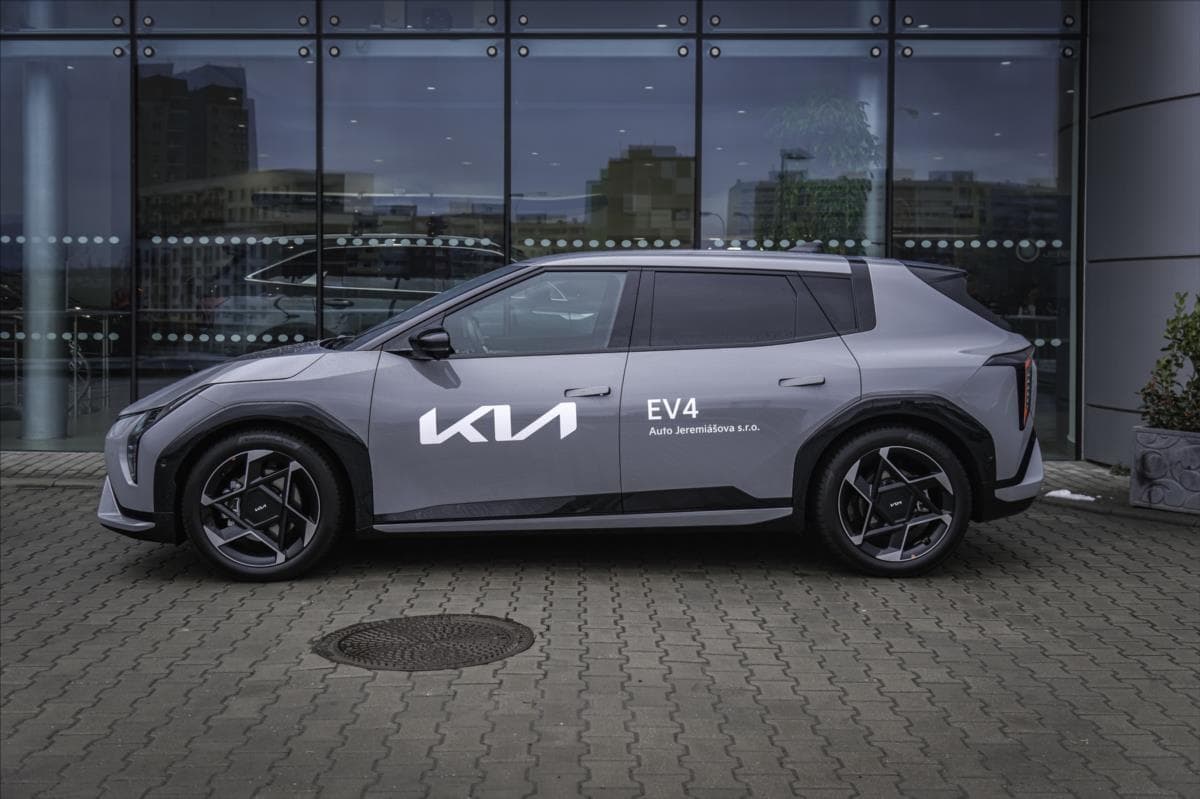 2025 Kia Ev4 - 15