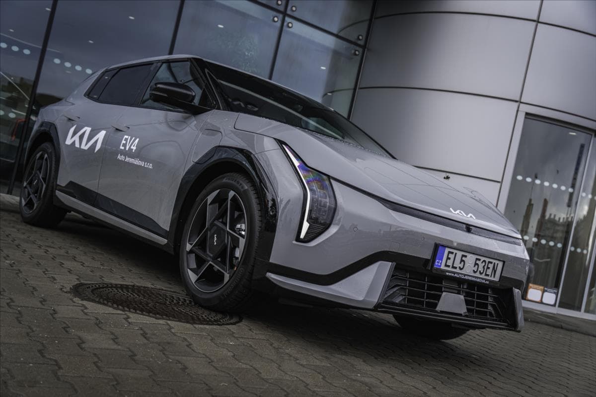 2025 Kia Ev4 - 7