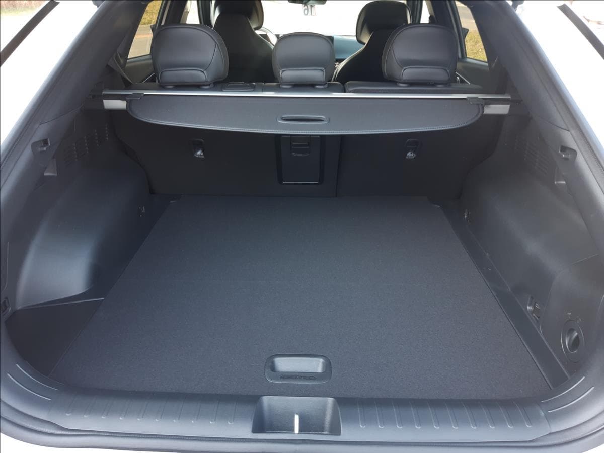 2025 Kia EV6 - 8