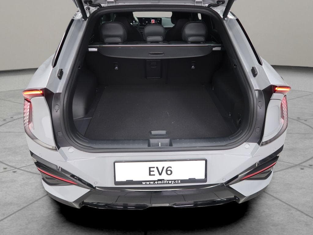 2026 Kia EV6 - 15
