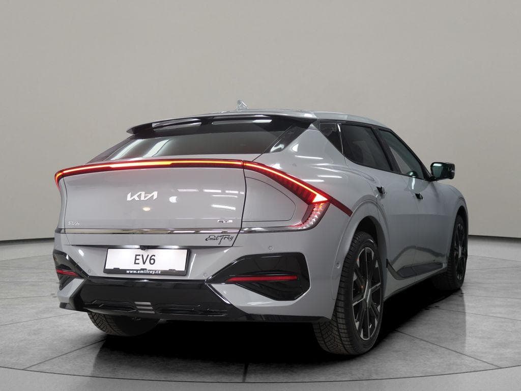 2026 Kia EV6 - 8