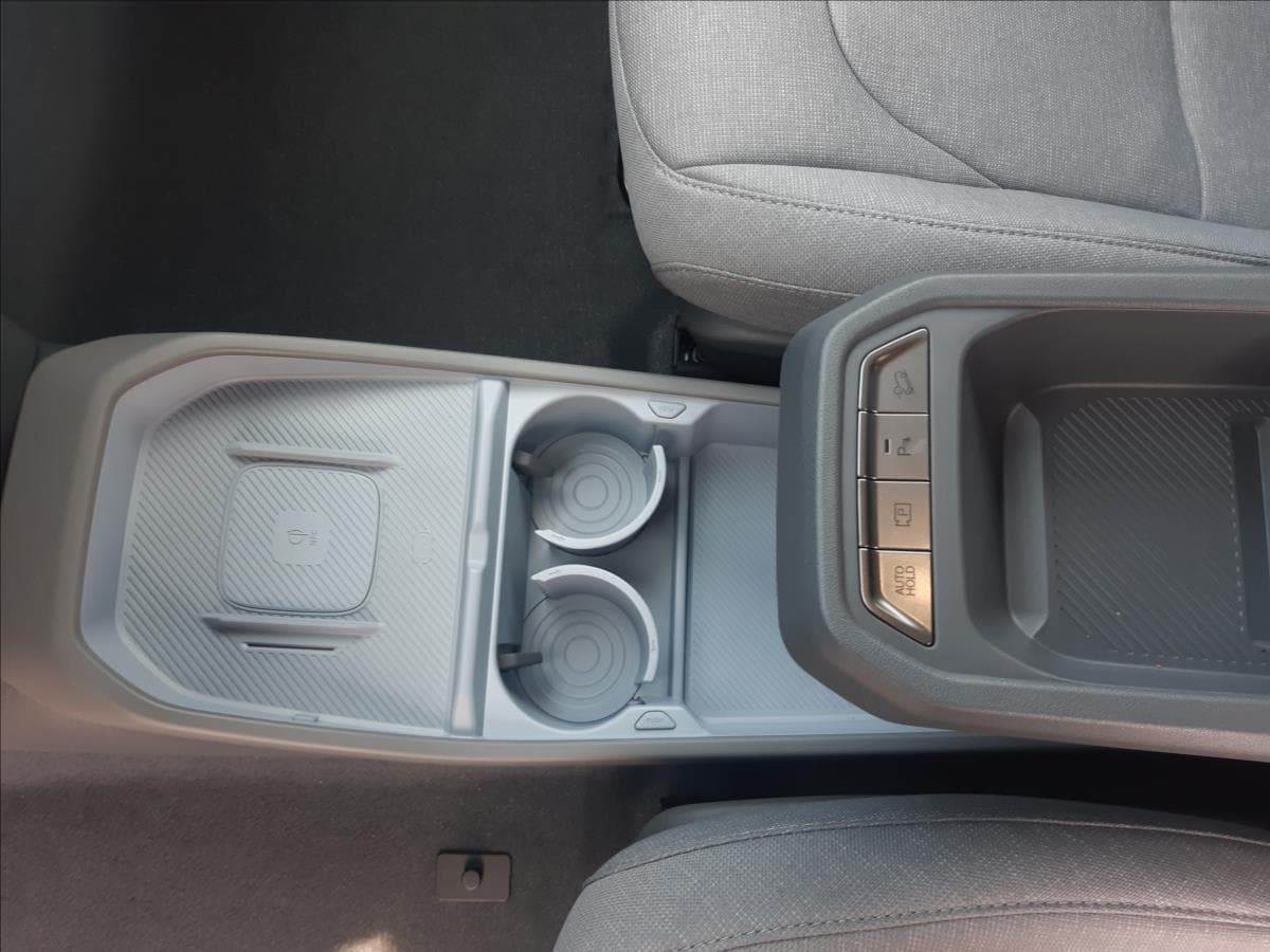 2025 Kia EV3 - 12