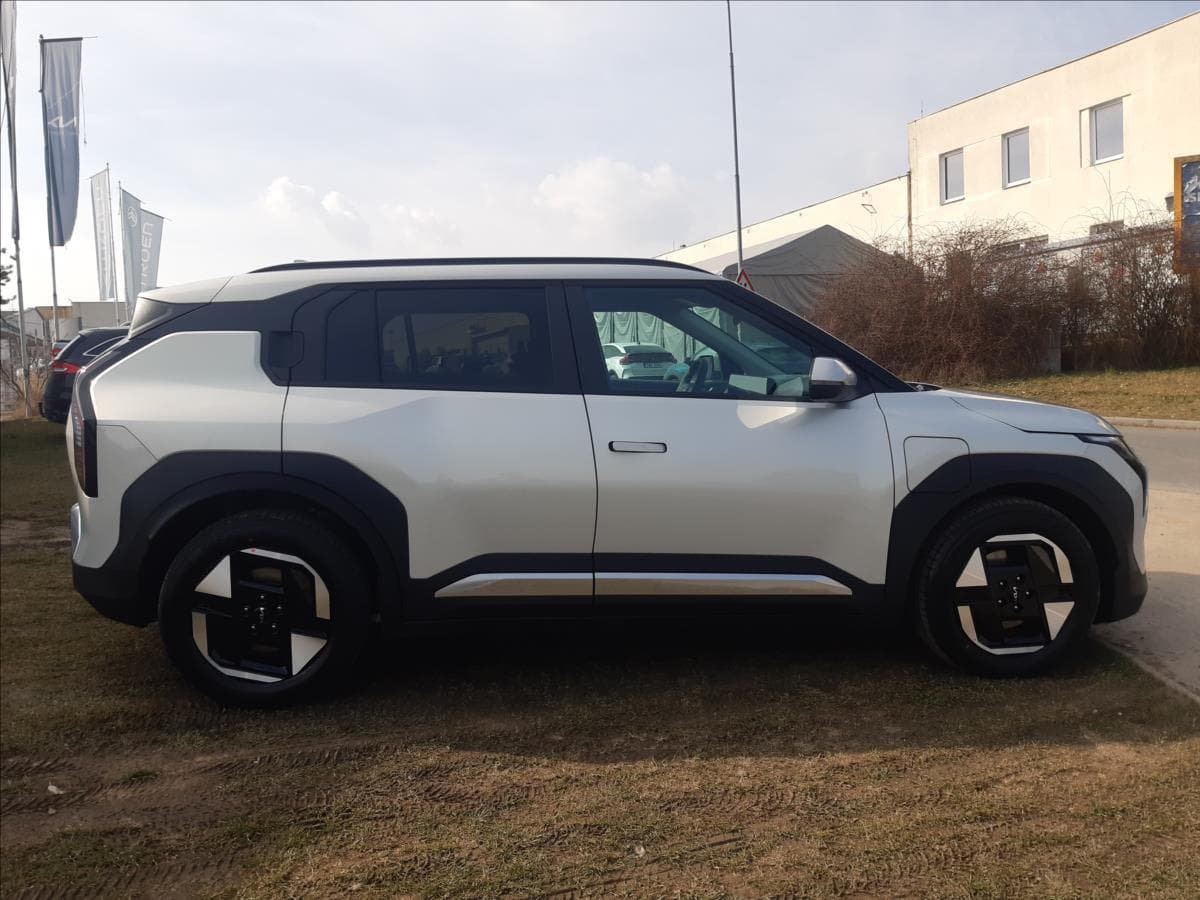 2025 Kia EV3 - 5