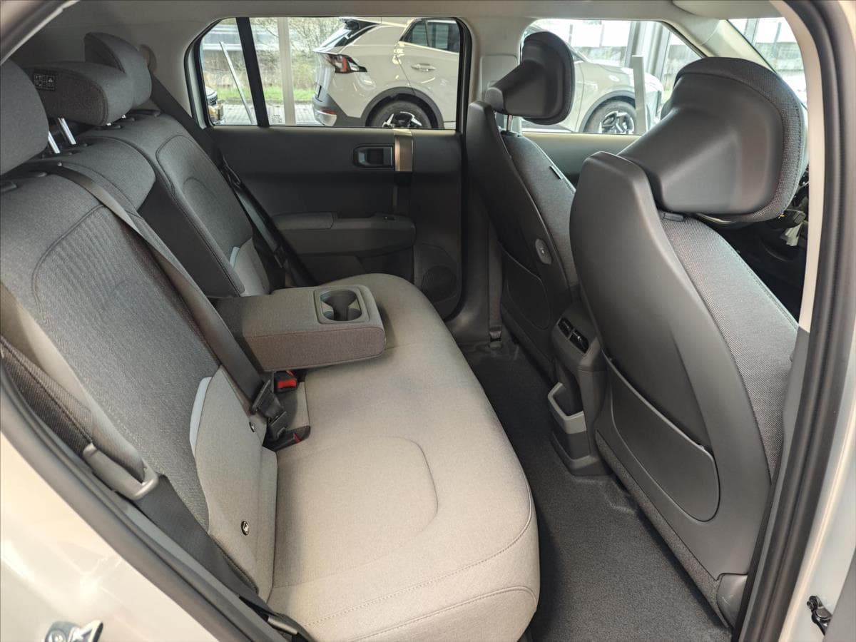 2025 Kia EV3 - 19