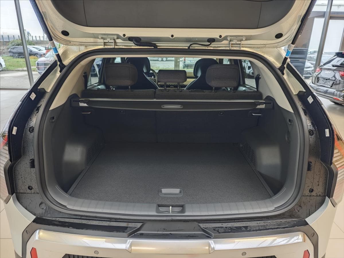 2025 Kia EV3 - 17