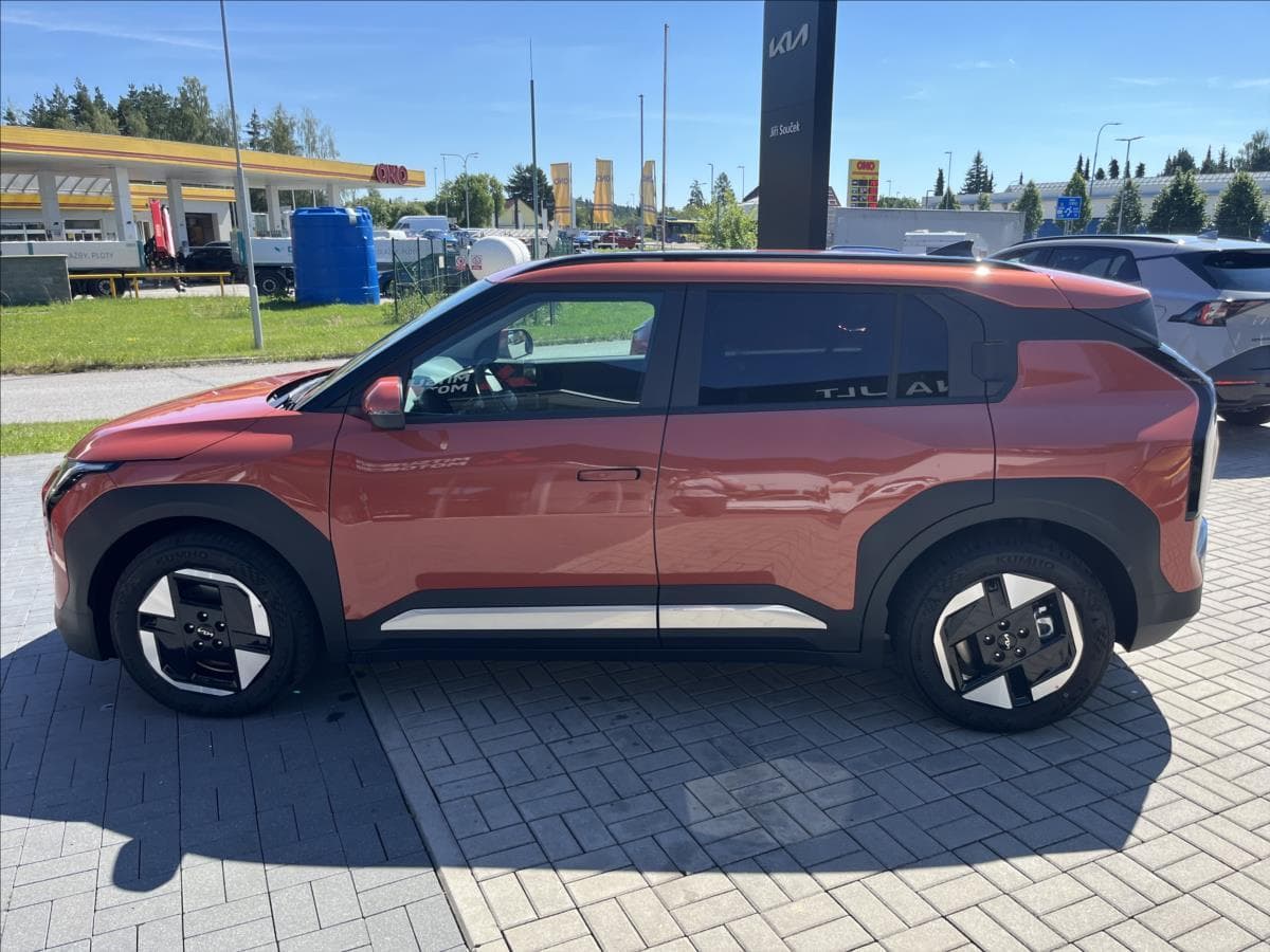 2026 Kia EV3 - 10