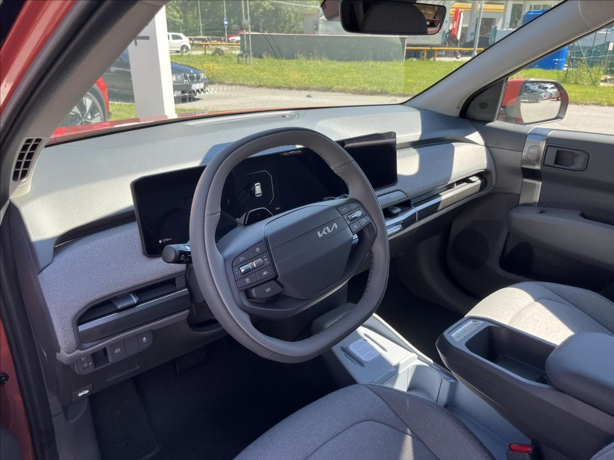 2026 Kia EV3 - 14