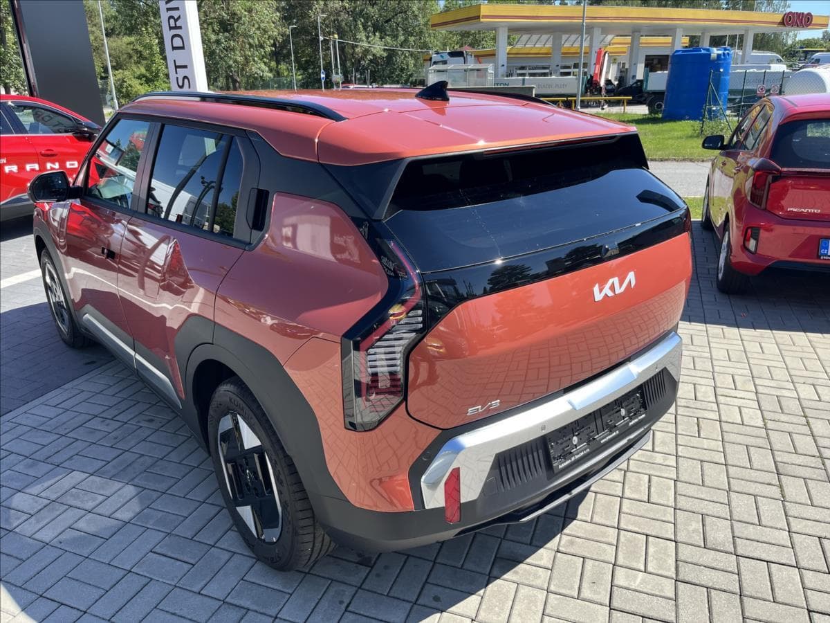 2026 Kia EV3 - 8