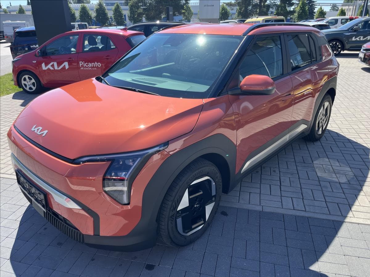2026 Kia EV3 - 12