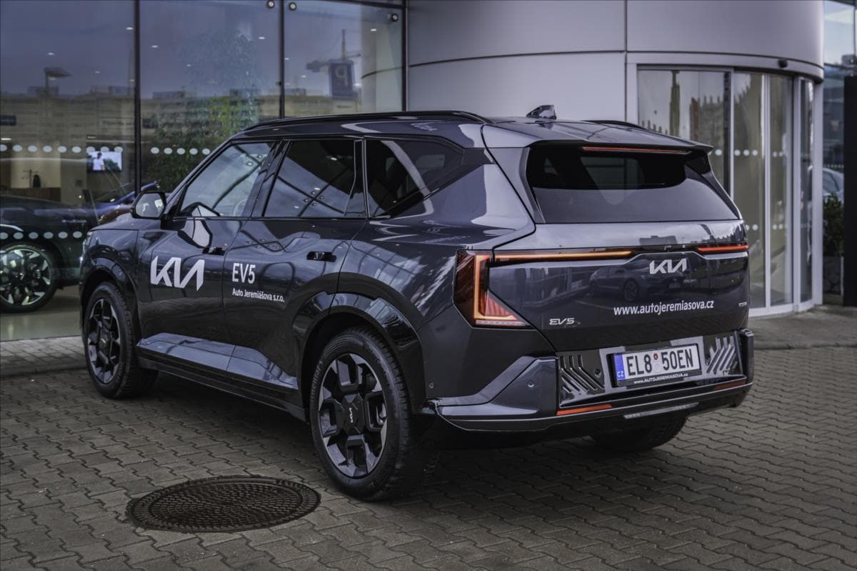 2025 Kia Ostatní - 3