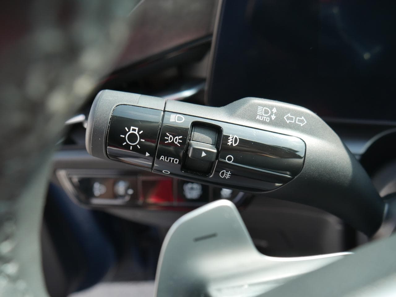 2023 Kia NIRO - 17