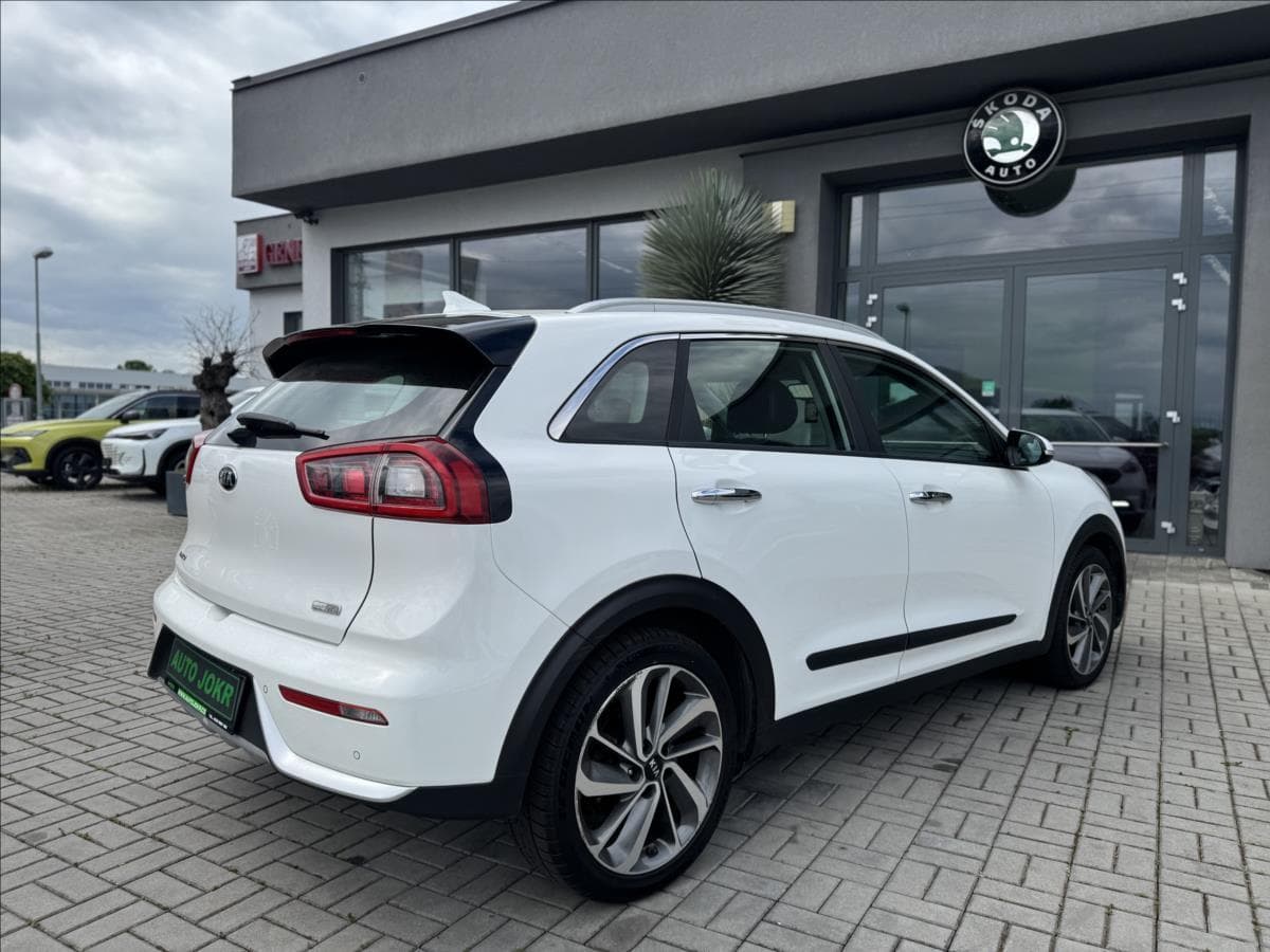 2017 Kia NIRO - 6