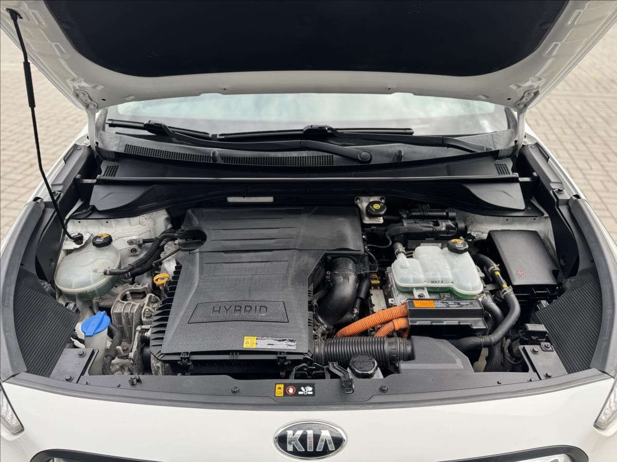 2017 Kia NIRO - 14