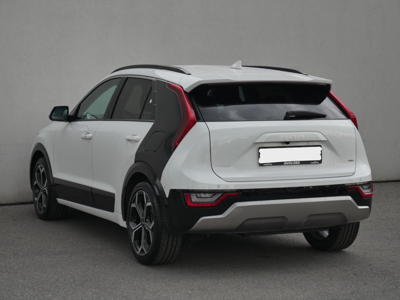 2022 Kia NIRO - 11