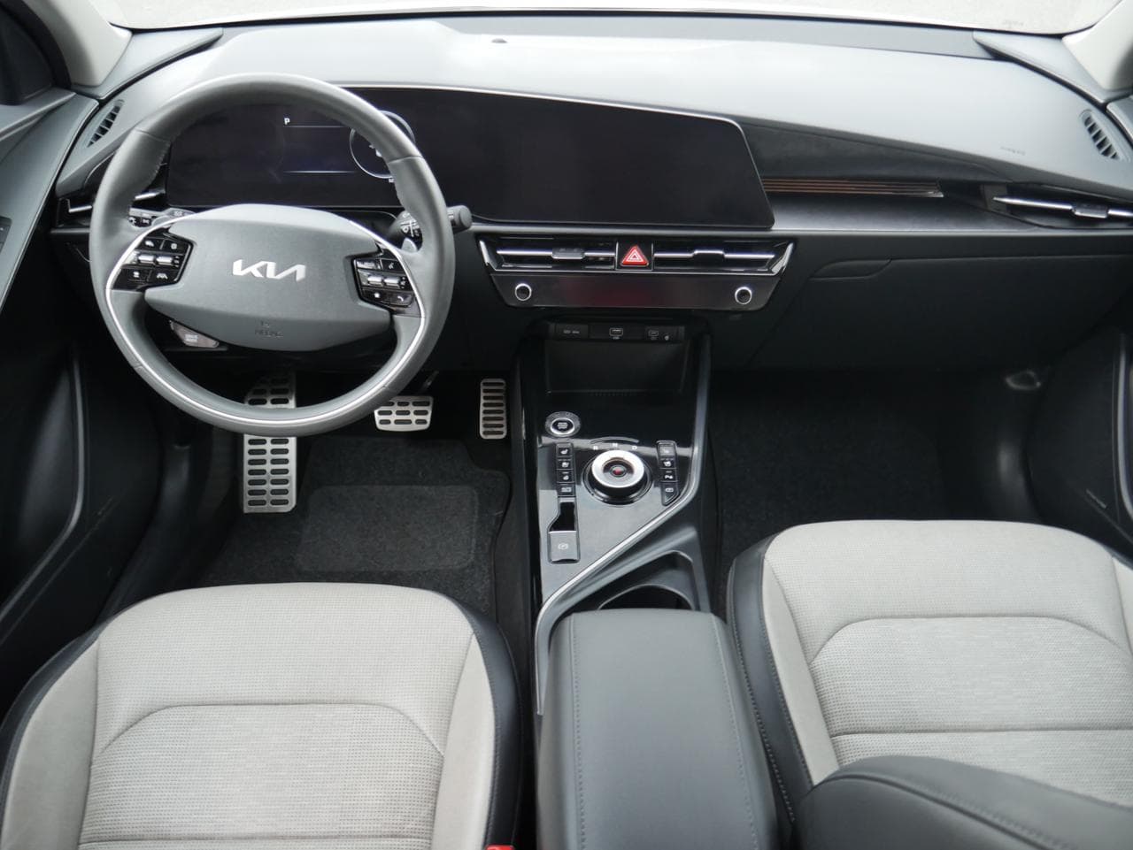 2022 Kia NIRO - 14