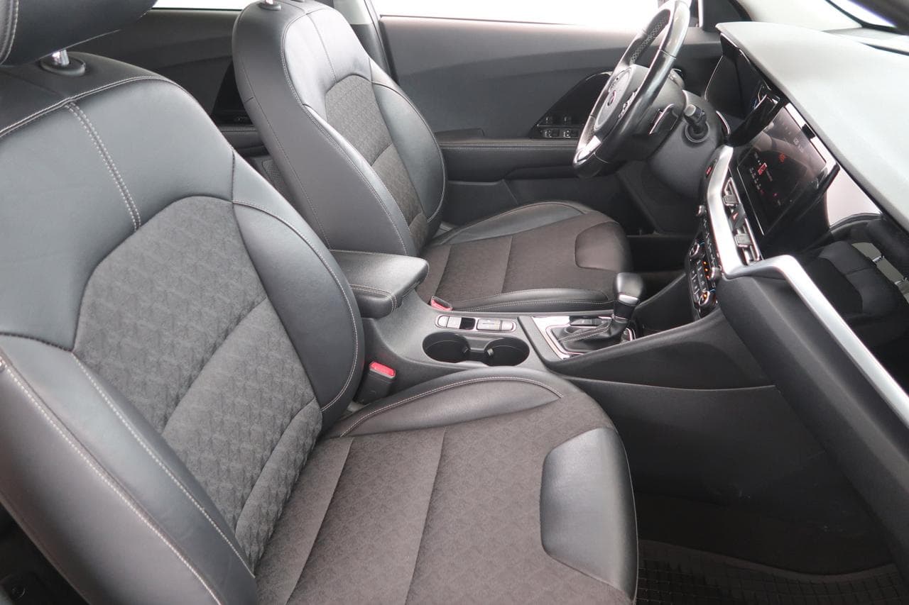2021 Kia NIRO - 12