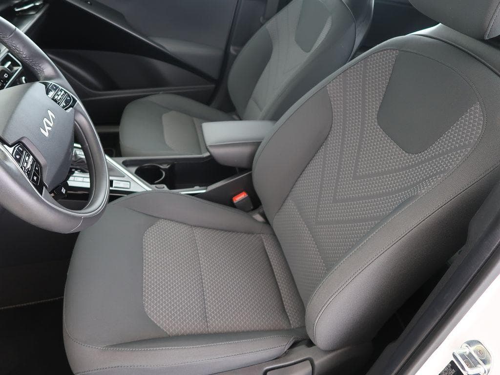 2022 Kia NIRO - 9