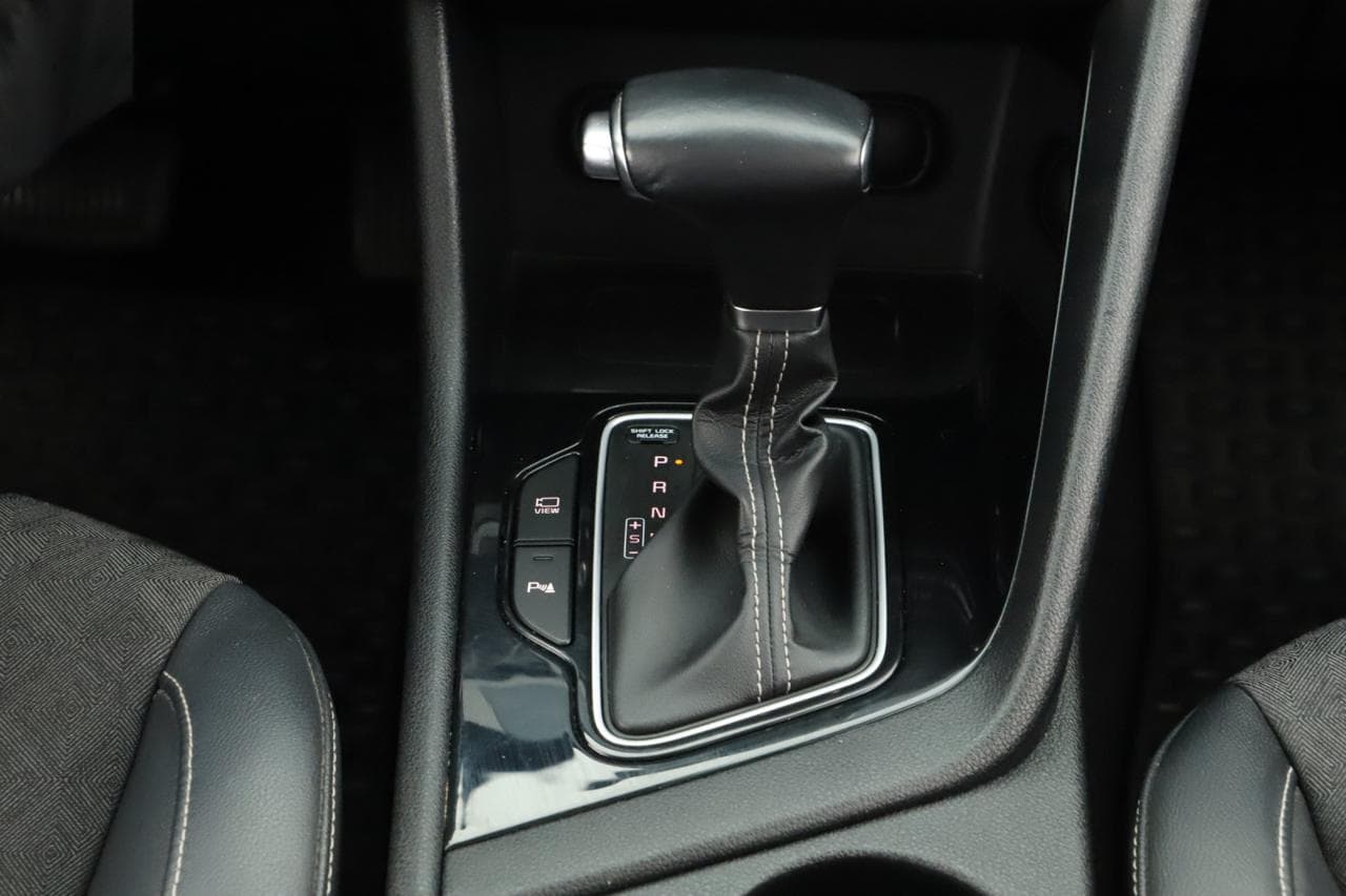 2020 Kia NIRO - 18