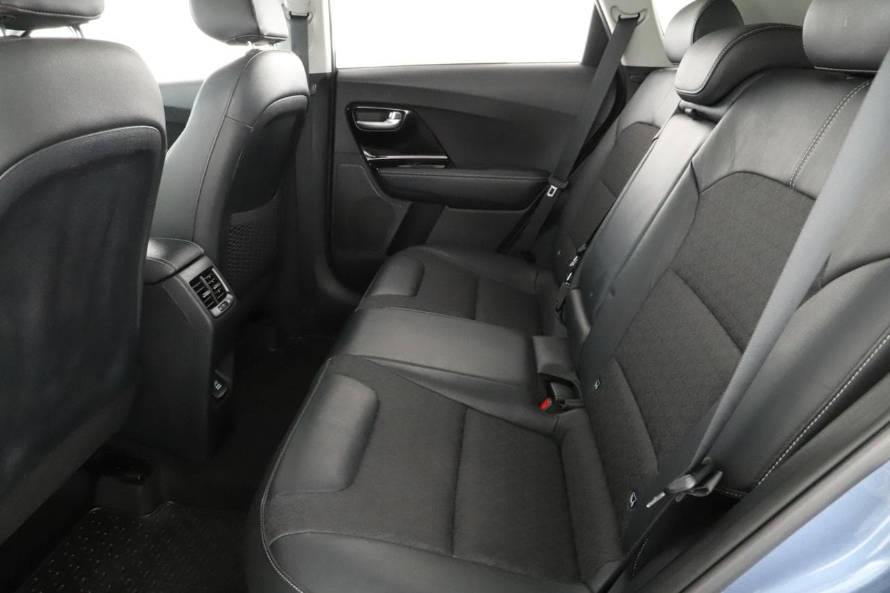 2020 Kia NIRO - 12