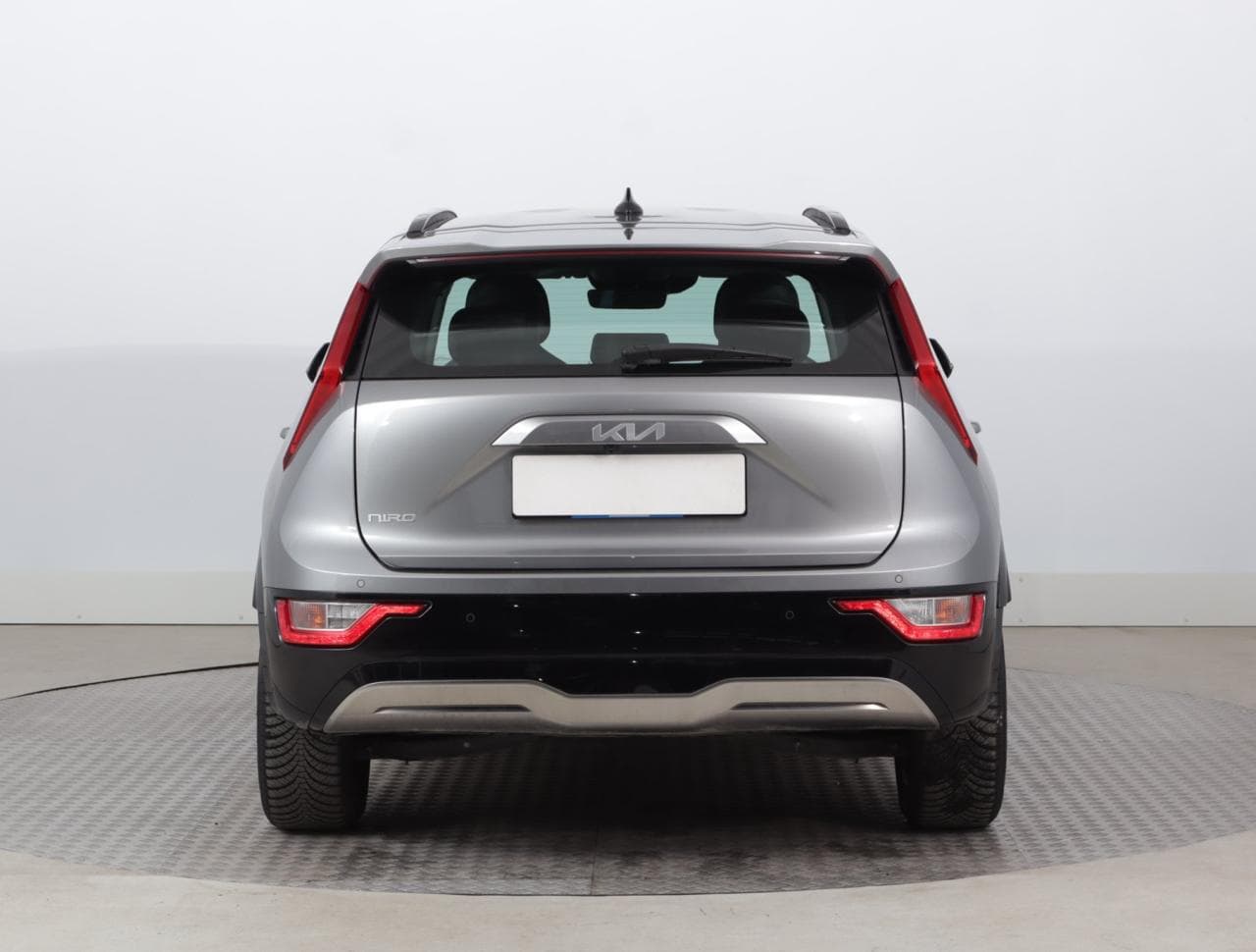 2023 Kia NIRO - 11