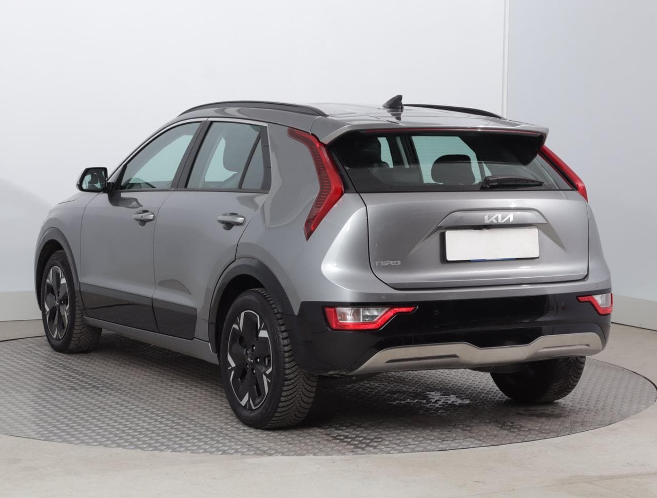 2023 Kia NIRO - 9
