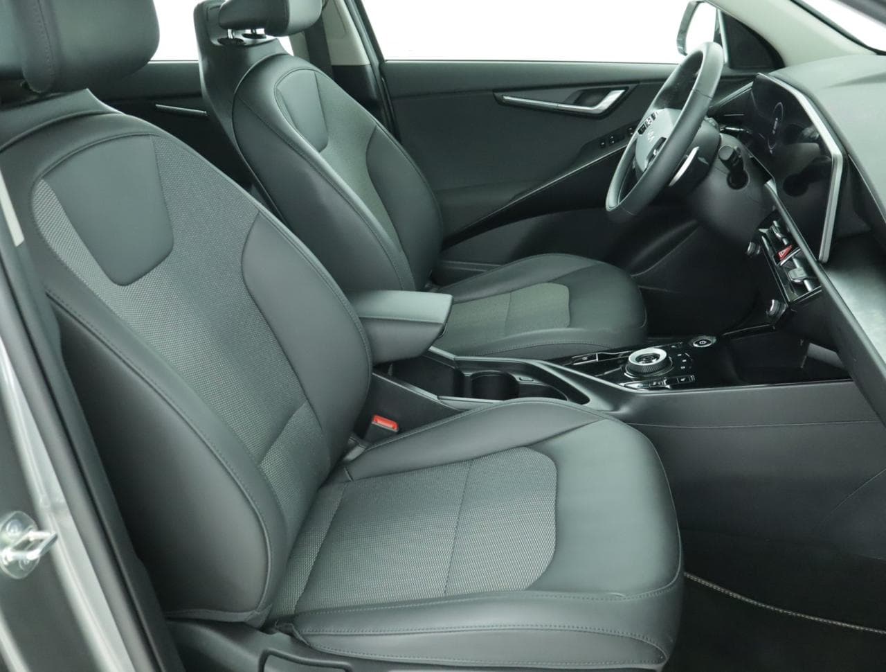 2023 Kia NIRO - 23