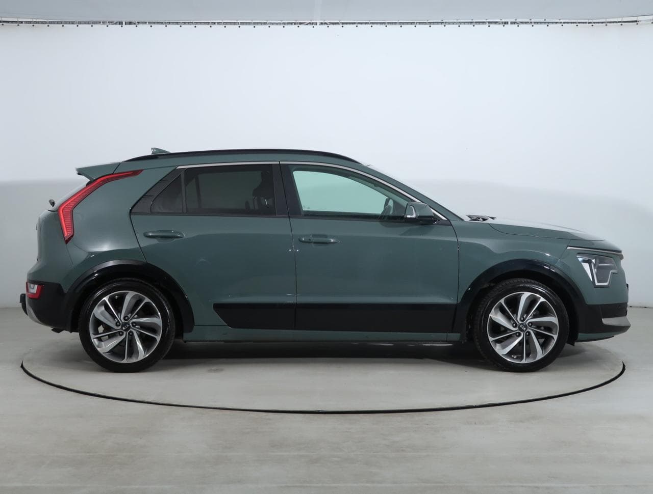 2023 Kia NIRO - 8