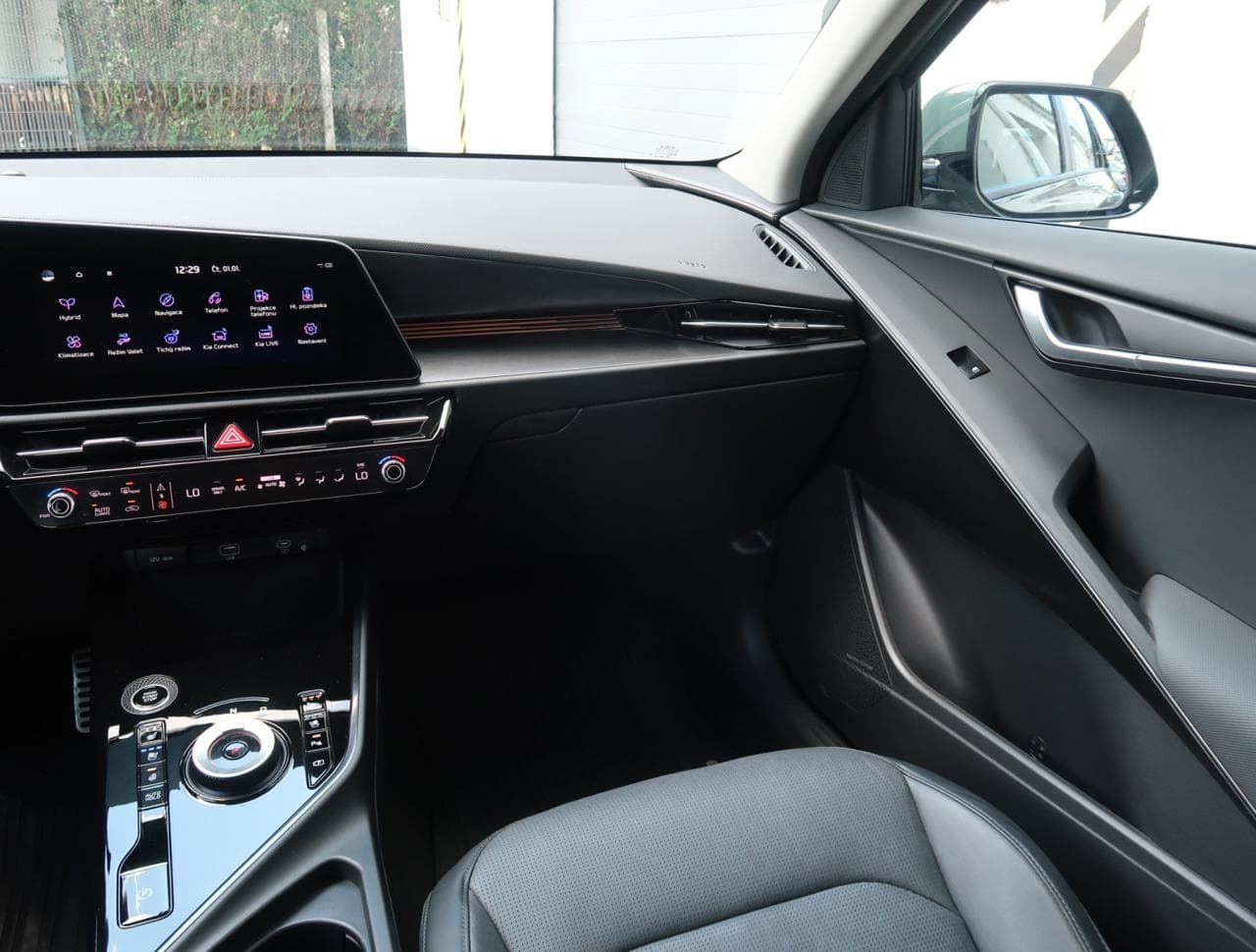 2023 Kia NIRO - 11