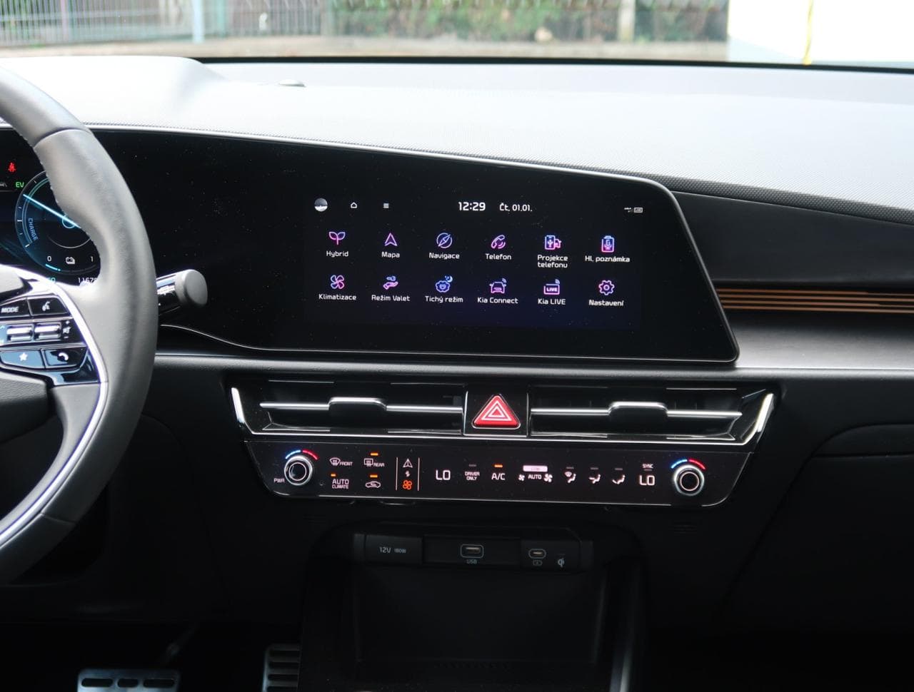 2023 Kia NIRO - 18