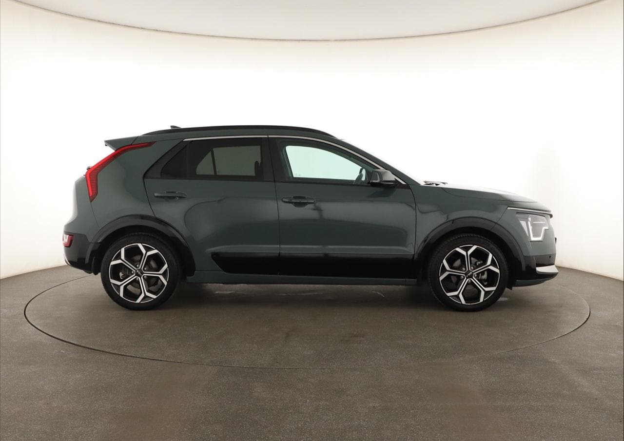 2024 Kia NIRO - 8