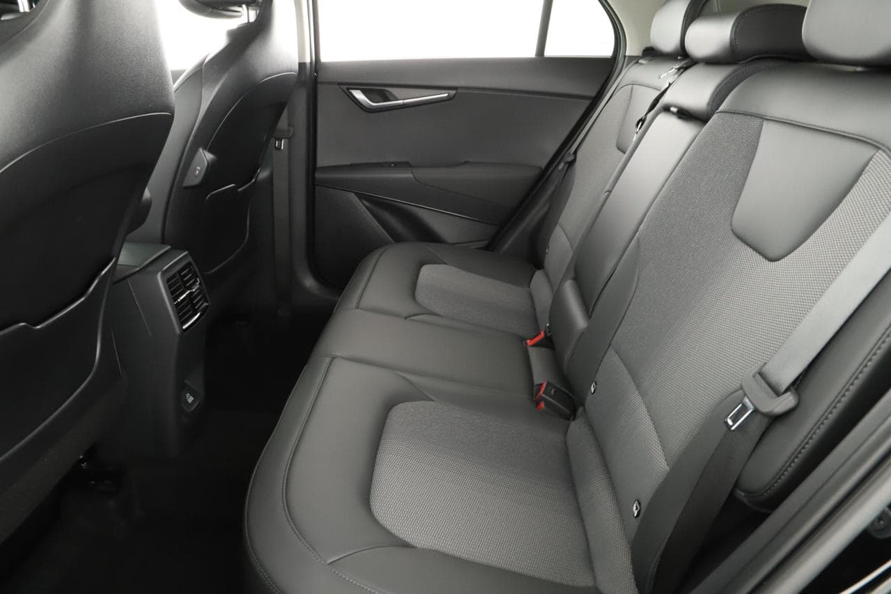 2025 Kia NIRO - 12