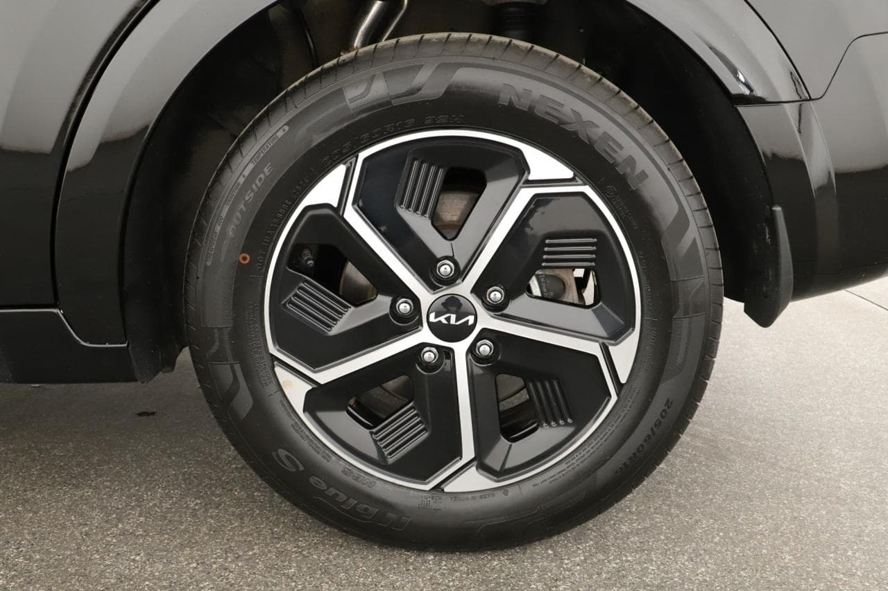 2025 Kia NIRO - 18