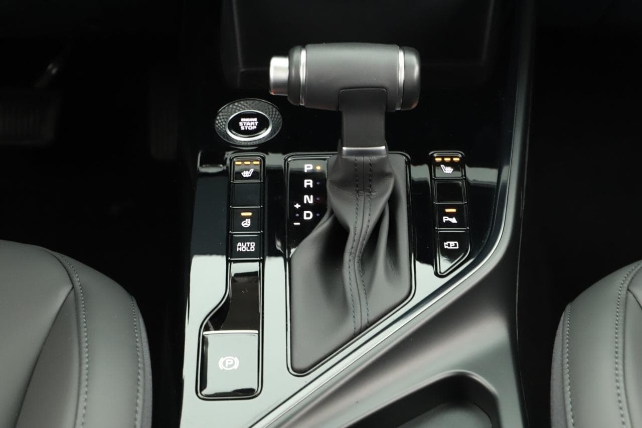 2025 Kia NIRO - 16