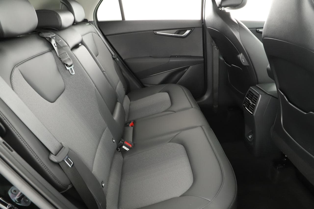 2025 Kia NIRO - 11