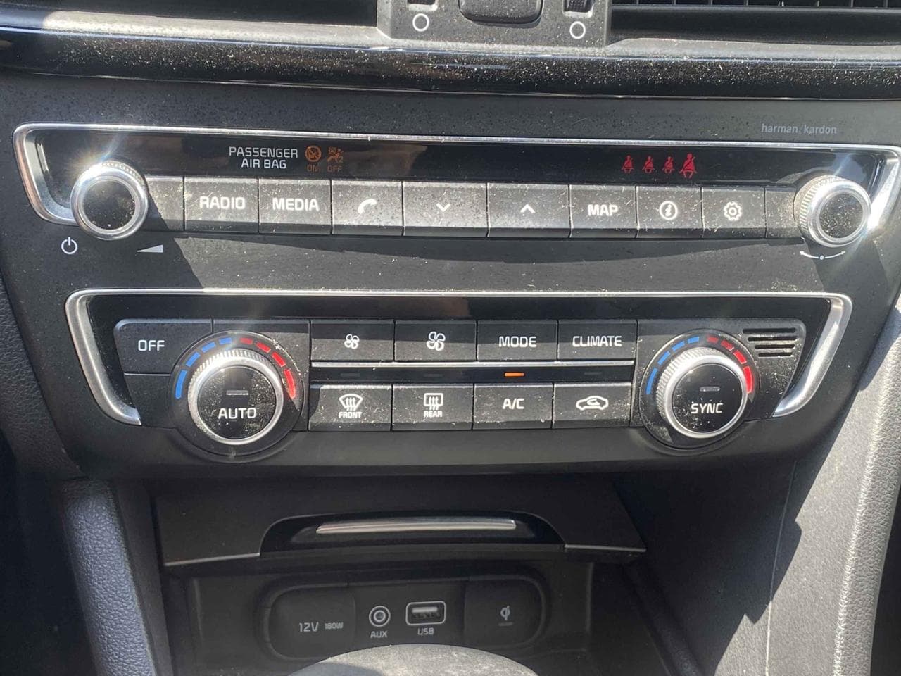 2018 Kia OPTIMA - 16