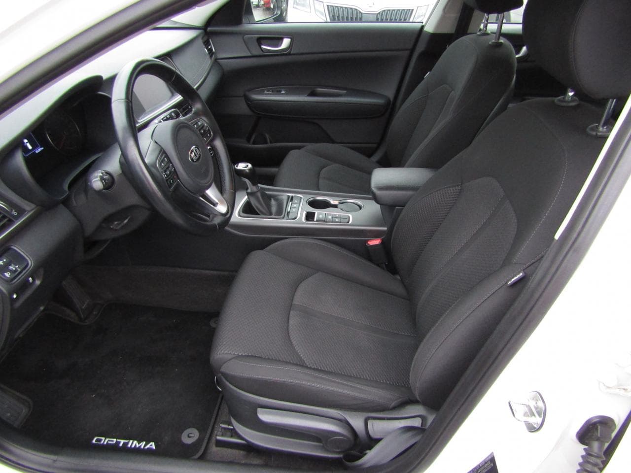 2018 Kia OPTIMA - 16