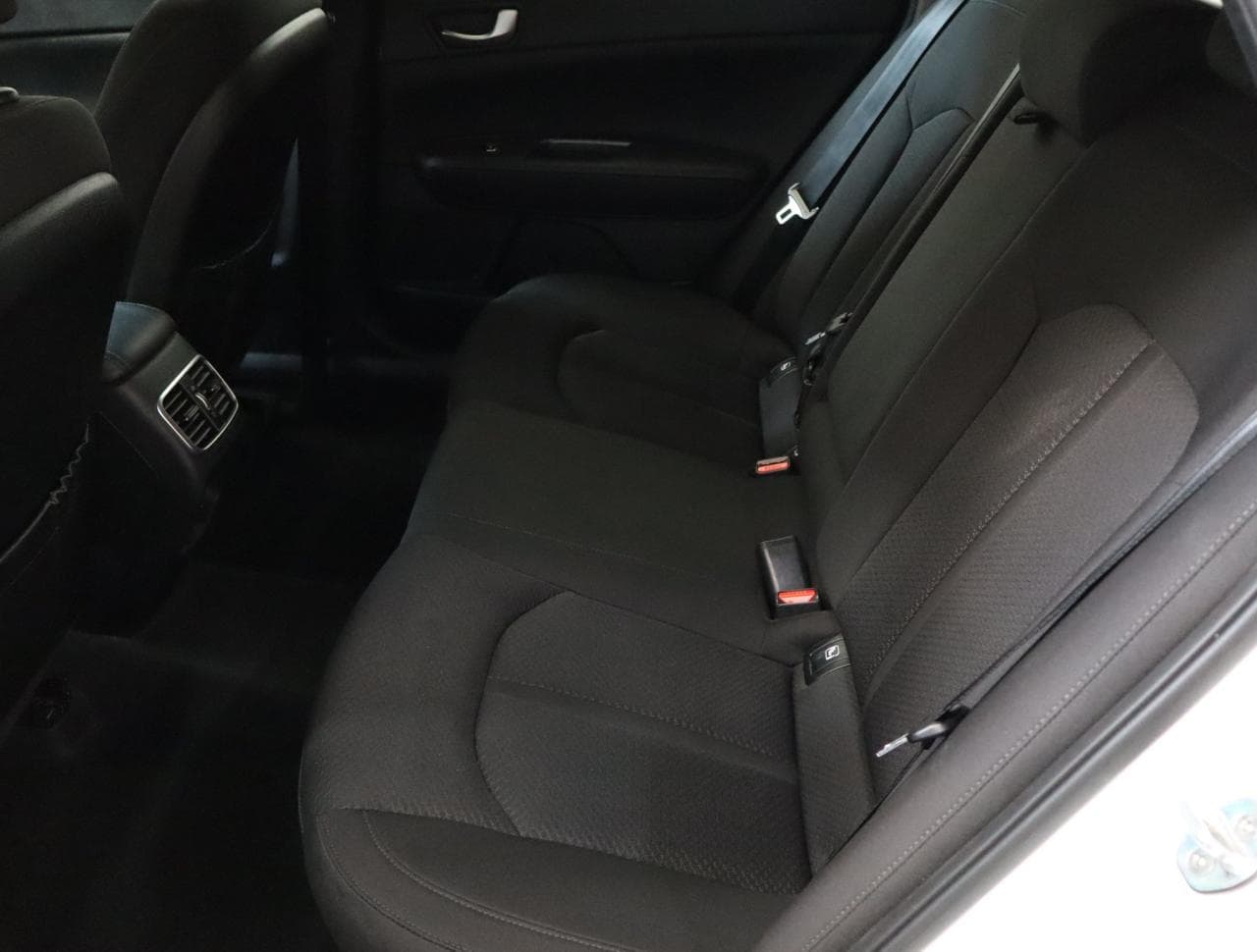 2019 Kia OPTIMA - 27