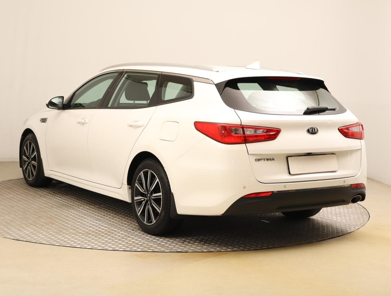 2019 Kia OPTIMA - 8