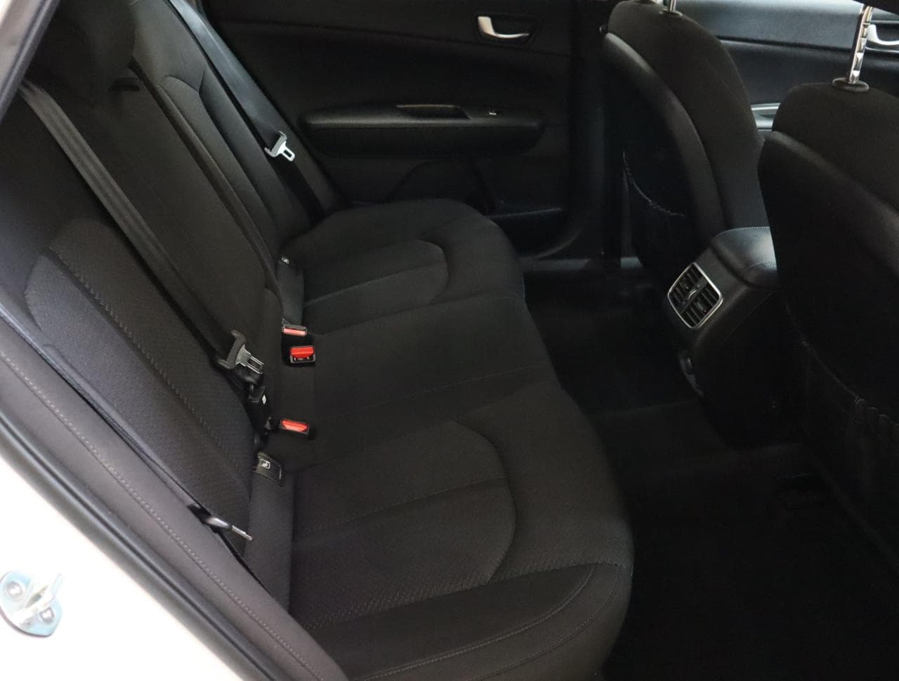 2019 Kia OPTIMA - 23