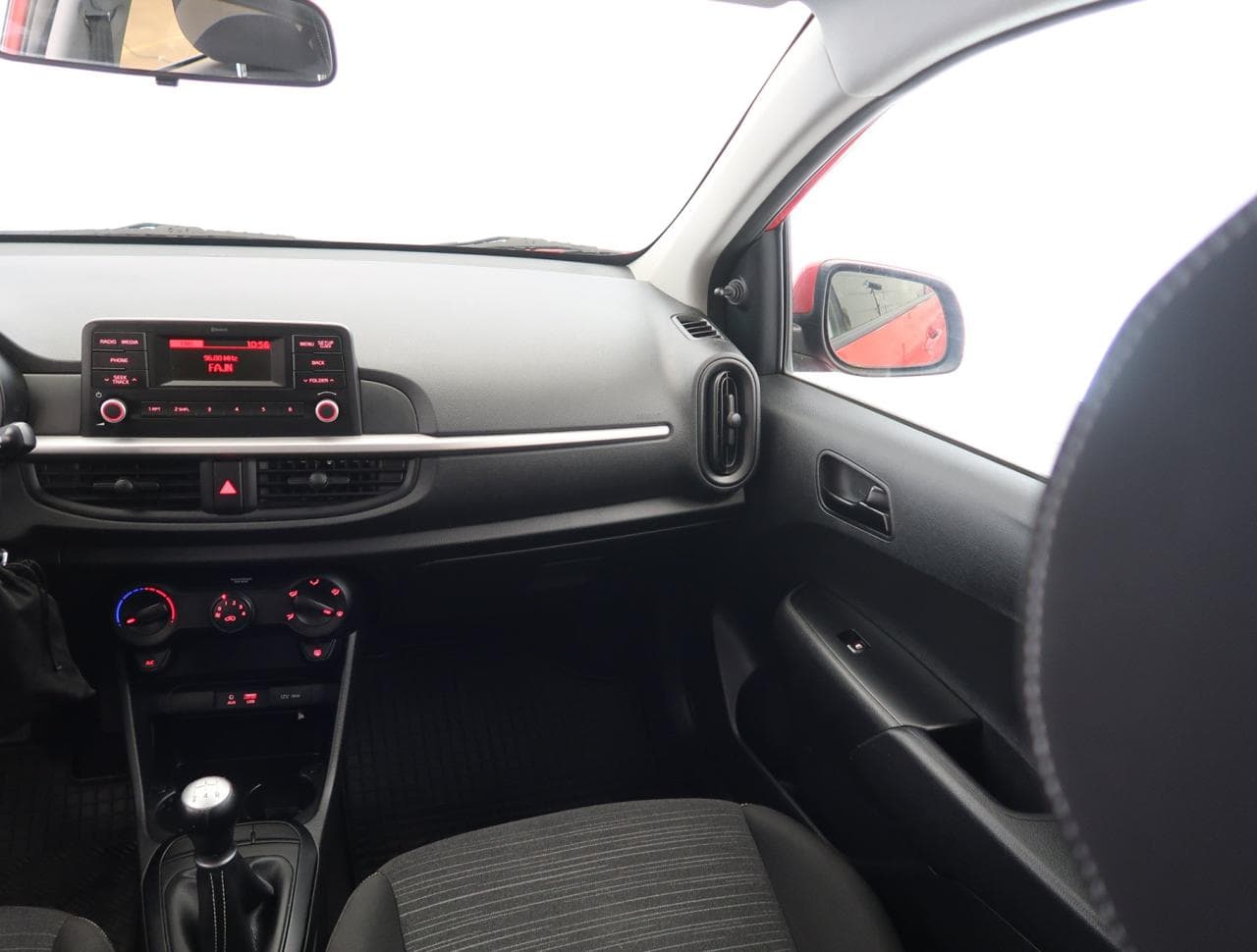 2017 Kia PICANTO - 21