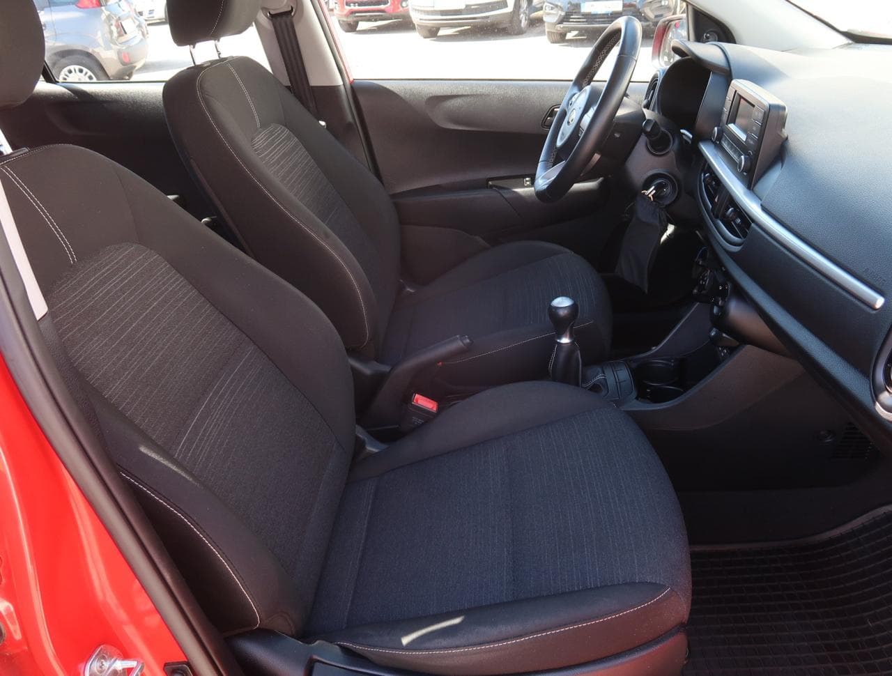 2018 Kia PICANTO - 21